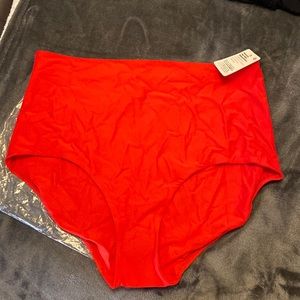 NWT Lululemon Waterside High Waist Bottoms